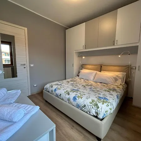 Apartment Maggie's House Desenzano del Garda